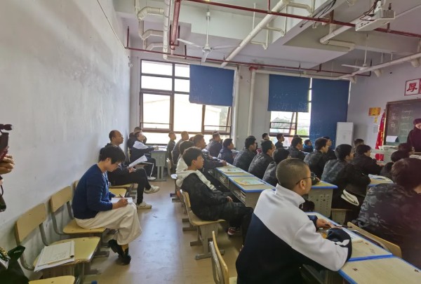 岳陽市江南通信職業(yè)技術(shù)學校有限公司,岳陽江南學校,岳陽江南通信學校,岳陽職業(yè)學校